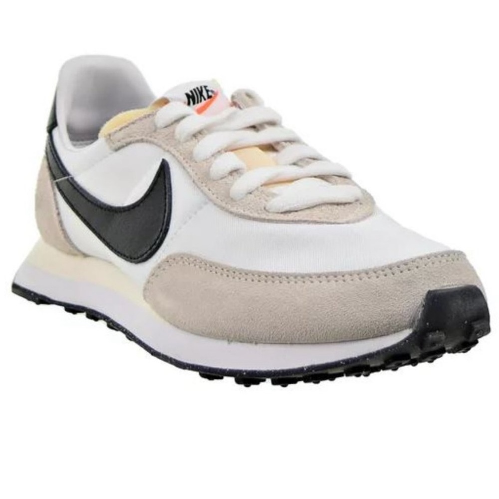 Nike Women’s Waffle Sneakers size 7